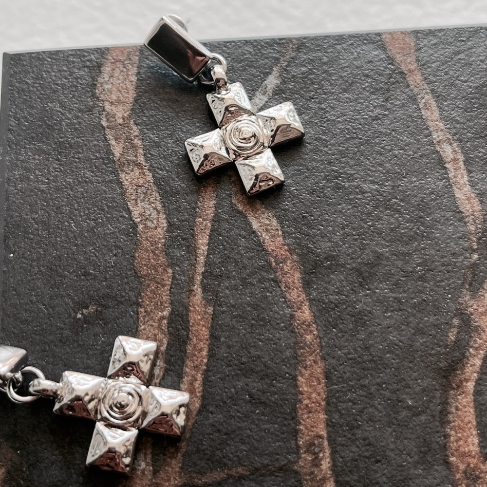 SOLD OUT $85 LUV AJ CROSS DANGLE EARRINGS MEJURI GORJANA BAUBLEBAR FREE PEOPLE